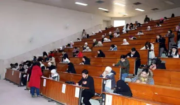 تتواصل امتحانات الفصل الدراسي الأول للعام الدراسي 2026-2025 في مختلف الجامعات السورية